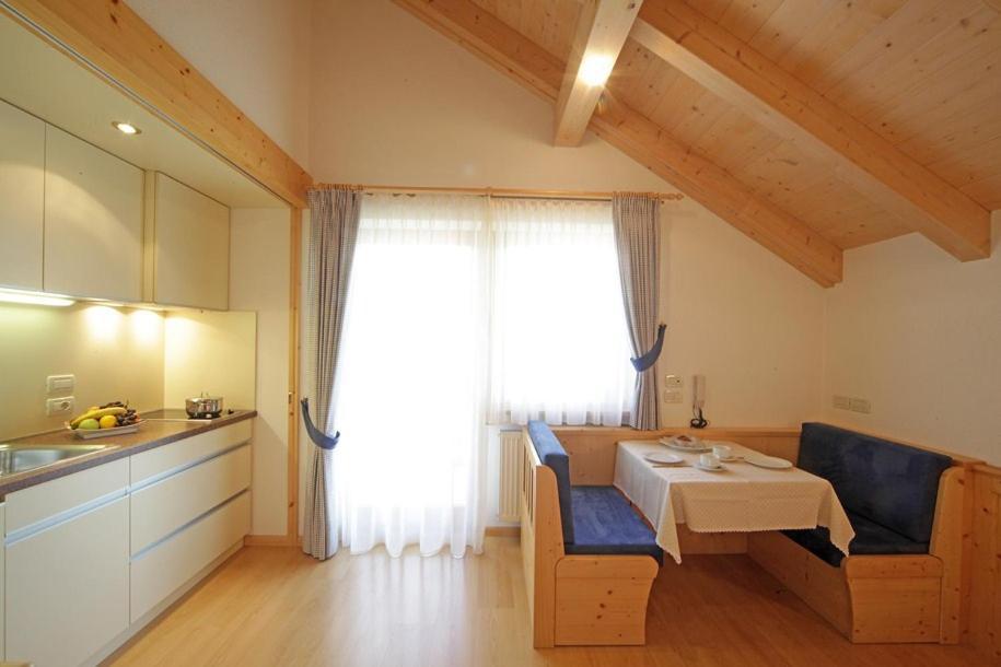 Apartments Lasteis La Villa  Buitenkant foto